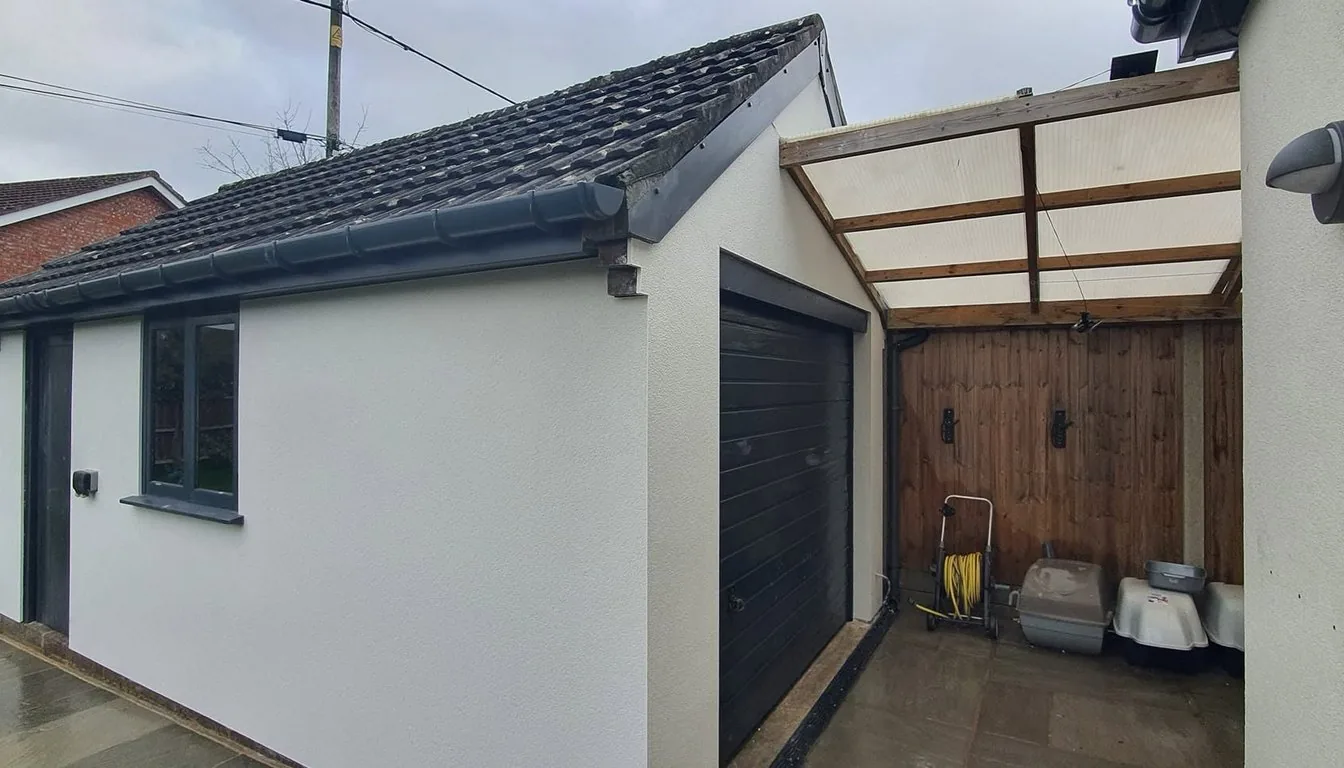 Rendering vs Plastering: Which One Does Your Somerset Home Need?